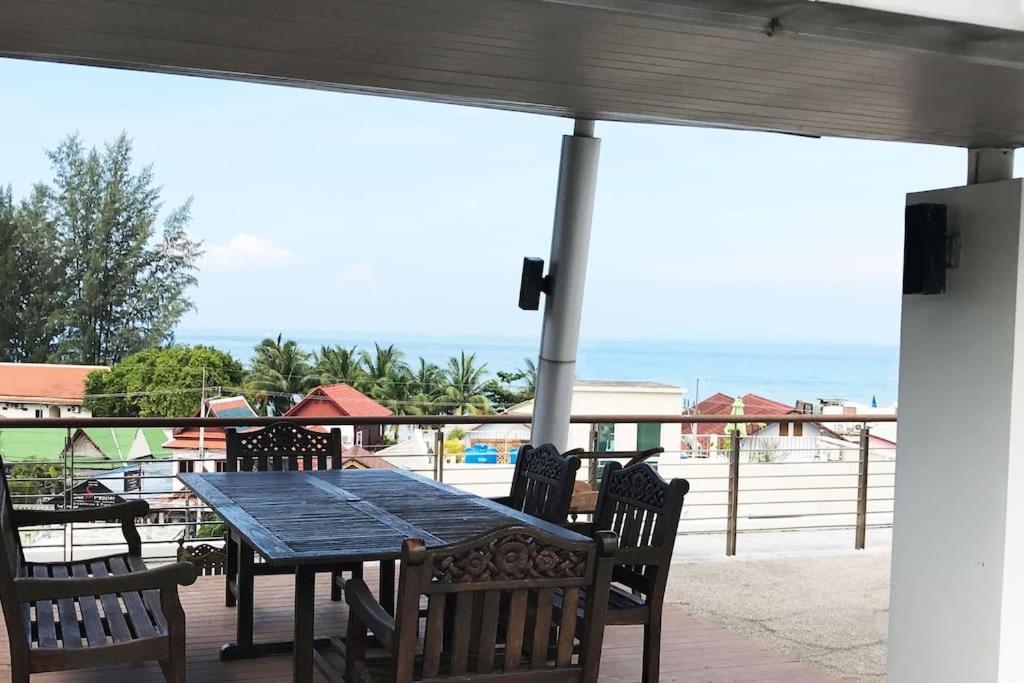 Luxurious 3Br Penthouse Jacuzzi Seaview Apartment Kamala Beach Exterior photo